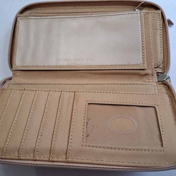 Vintage Liz Claiborne Villager Wallet - Picture 8 of 11